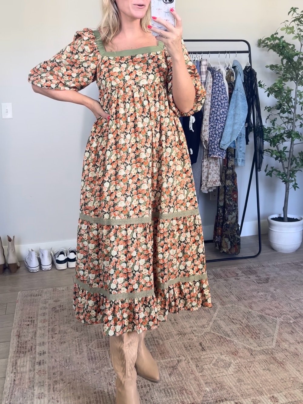 HENLY Floral Puff-Sleeve Maxi Dress in Green and Coral